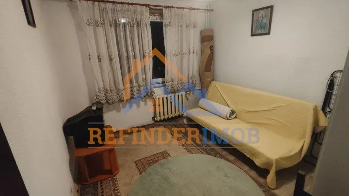 Apartament 3 camere de vanzare zona Margeanului - foto 5