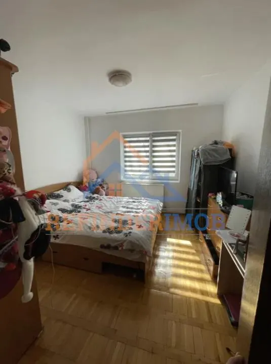 Vanzare apartament 3 camere – Rahova, Pecineaga - foto 5