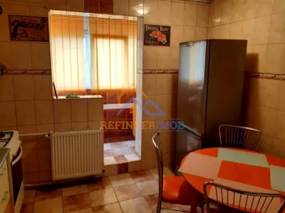 Vanzare apartament 2 camere zona Margeanului - Buzoieni - foto 3