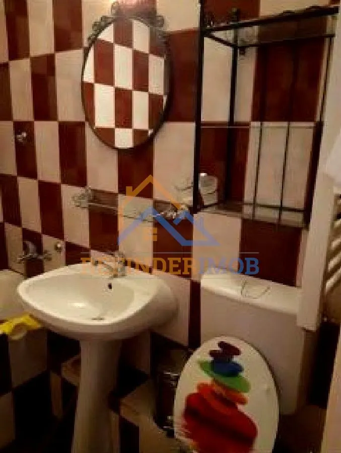 Vanzare apartament 2 camere zona Margeanului - Buzoieni - foto 4