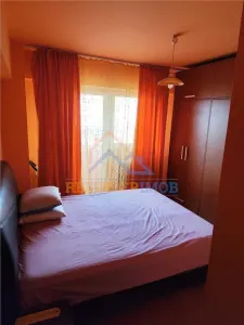 Vanzare Apartament cu 4 camere, zona Unirii - foto 3