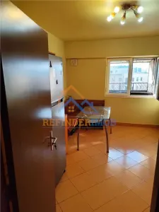 Vanzare Apartament cu 4 camere, zona Unirii - foto 5