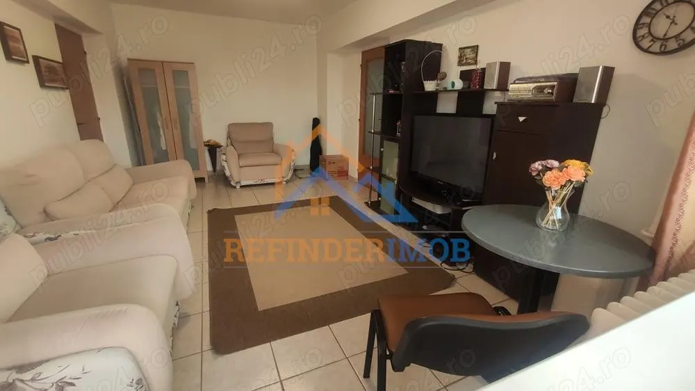 Vanzare Apartament cu 2 camere, zona Panduri - foto 2