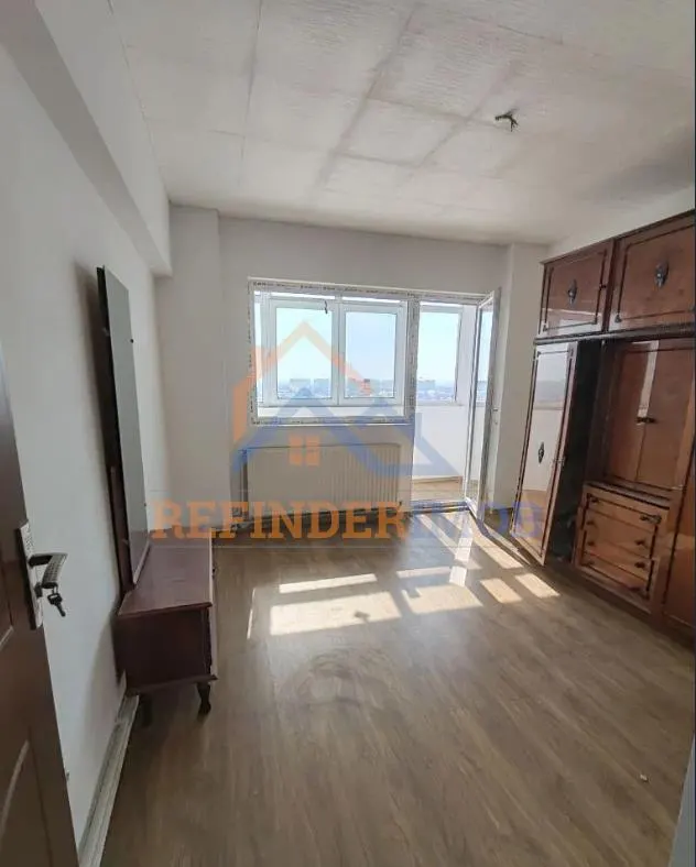 Apartament 3 camere de vanzare Soseaua Alexandria - Margeanului - foto 3