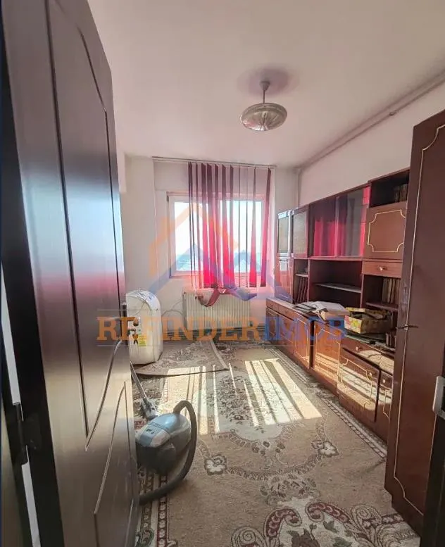 Apartament 3 camere de vanzare Soseaua Alexandria - Margeanului - foto 4
