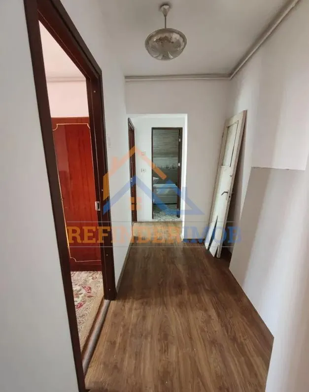 Apartament 3 camere de vanzare Soseaua Alexandria - Margeanului - foto 9