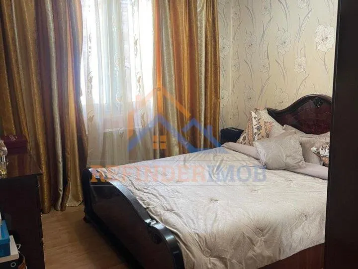 Apartament 3 camere de vanzare zona Margeanului - foto 1