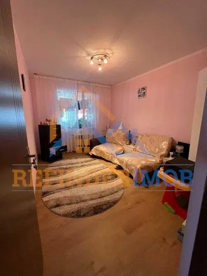 Apartament 4 camere de vanzare Rahova - Barca - foto 3