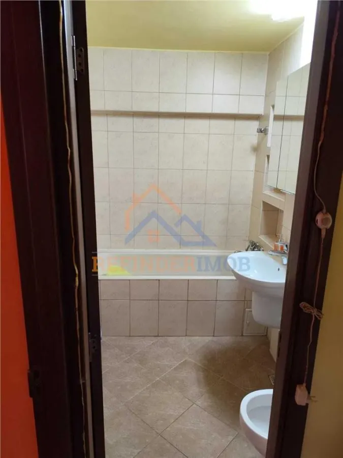Vanzare Apartament cu 4 camere, zona Unirii - foto 7
