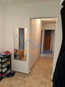 Apartament 4 camere de vanzare Sebastian - Craisorului - foto 2