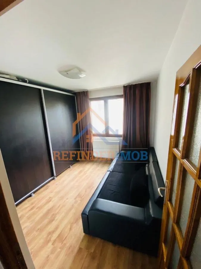 RAHOVA BARCA APARTAMENT 4 CAMERE MOBILAT CENTRALA - foto 4