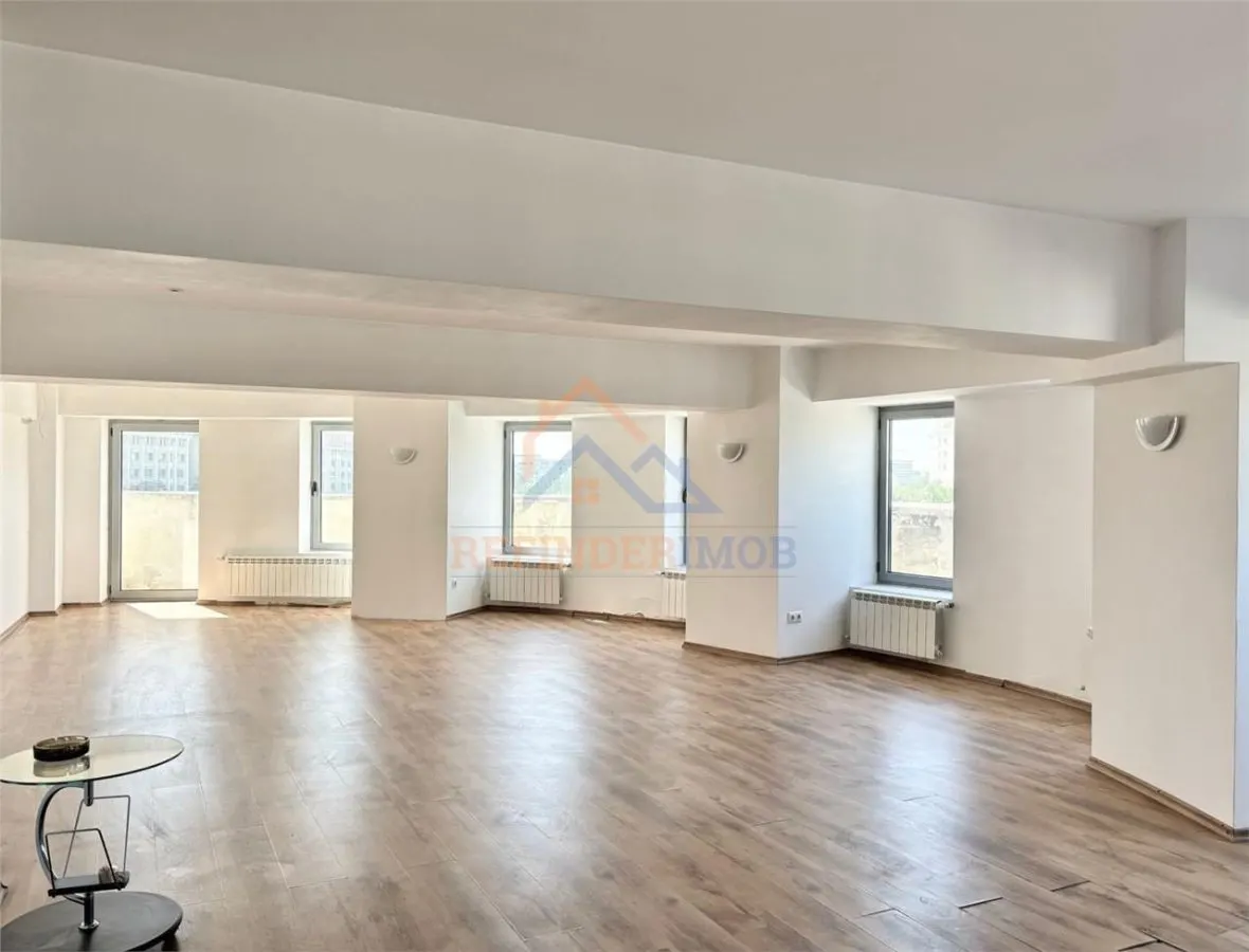 Vanzare Apartament tip Penthouse, in inima Bucurestiului - foto 1