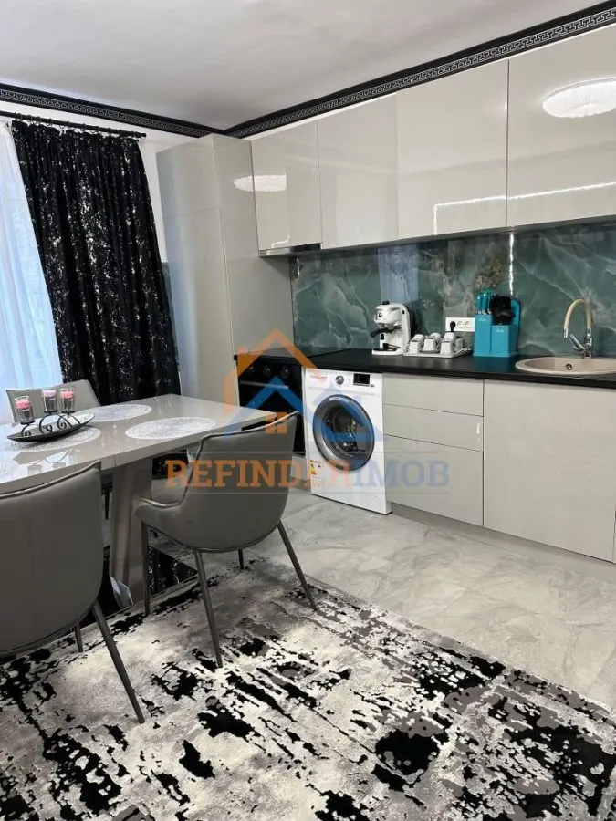 Vanzare Apartament cu 3 camere, zona 13 Septembrie - foto 9