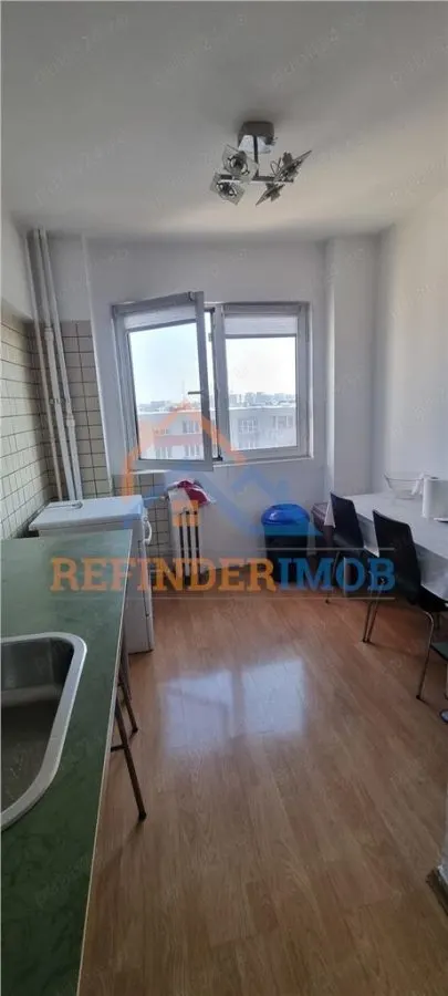 Vanzare Apartament cu 3 camere, zona Rahova - foto 3