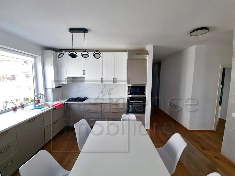Apartament modern cu 4 camere, Europa, zona Profi+Garaj - foto 2
