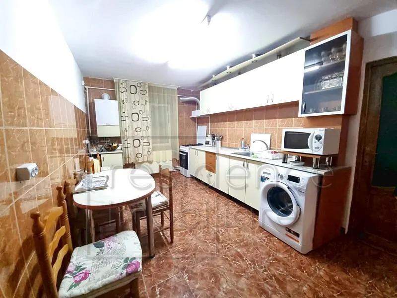 Apartament 3 camere separate, Intre Lacuri, zona Iulius Mall+Garaj - foto 1