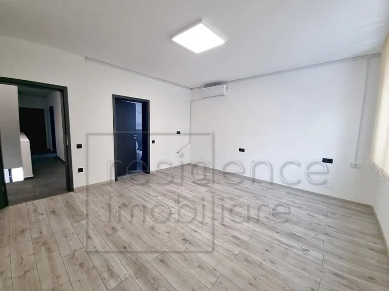 View! Duplex 5 camere, Europa, zona OMV+14 parcari - foto 8