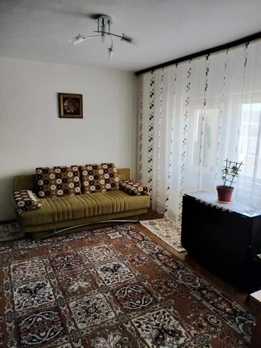 APARTAMENT 3 CAMERE - BULEVARD - foto 1