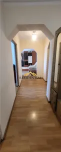 APARTAMENT 4 CAMERE - CENTRAL - foto 2