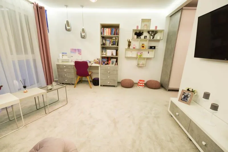 La cheie! Duplex Lux 5 camere, 191 mp in Europa, Curte 220 mp,Parcari - foto 12