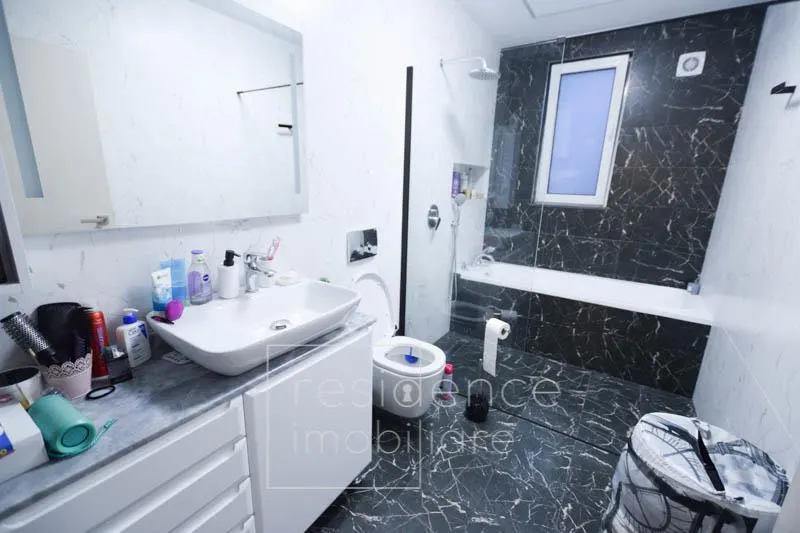 La cheie! Duplex Lux 5 camere, 191 mp in Europa, Curte 220 mp,Parcari - foto 14