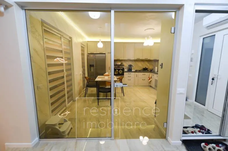 La cheie! Duplex Lux 5 camere, 191 mp in Europa, Curte 220 mp,Parcari - foto 21