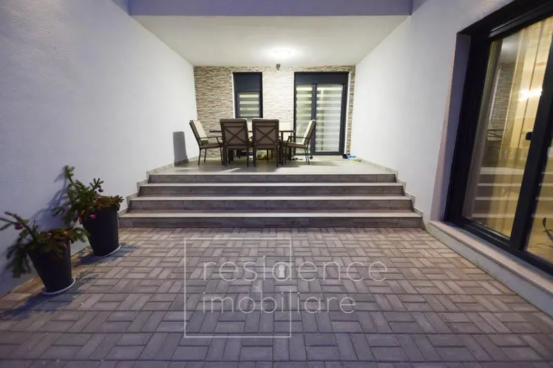 La cheie! Duplex Lux 5 camere, 191 mp in Europa, Curte 220 mp,Parcari - foto 22