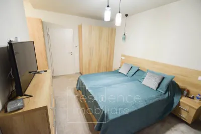 La cheie! Duplex Lux 5 camere, 191 mp in Europa, Curte 220 mp,Parcari - foto 9