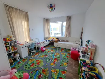 CASA CU ETAJ - BOTOSANI - foto 2