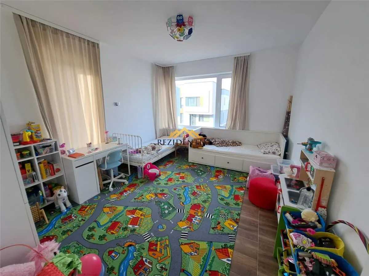 CASA CU ETAJ - BOTOSANI - foto 2