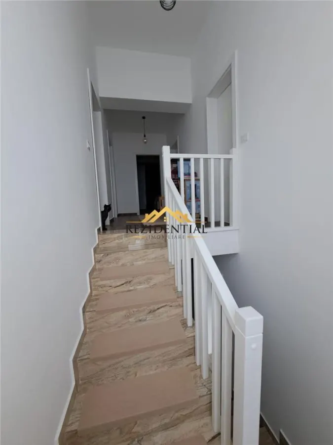 CASA CU ETAJ - BOTOSANI - foto 4