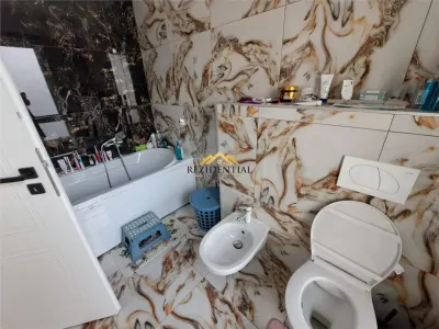 CASA CU ETAJ - BOTOSANI - foto 5