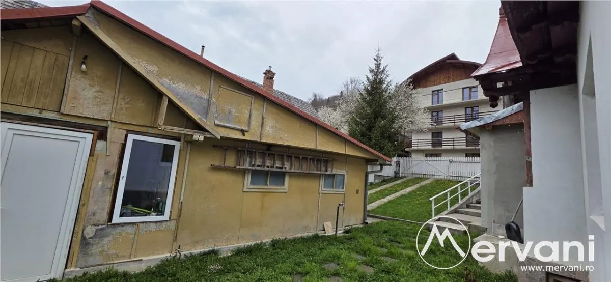 Casă de vânzare în Azuga - foto 3