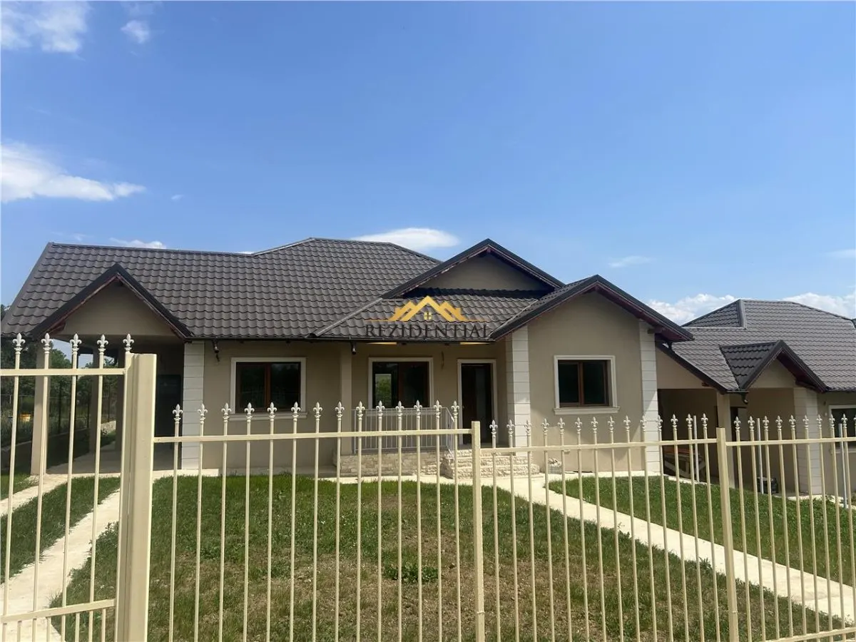 CASA SUPERBA - CERVICESTI (la doar 6 km de Botosani) - foto 3