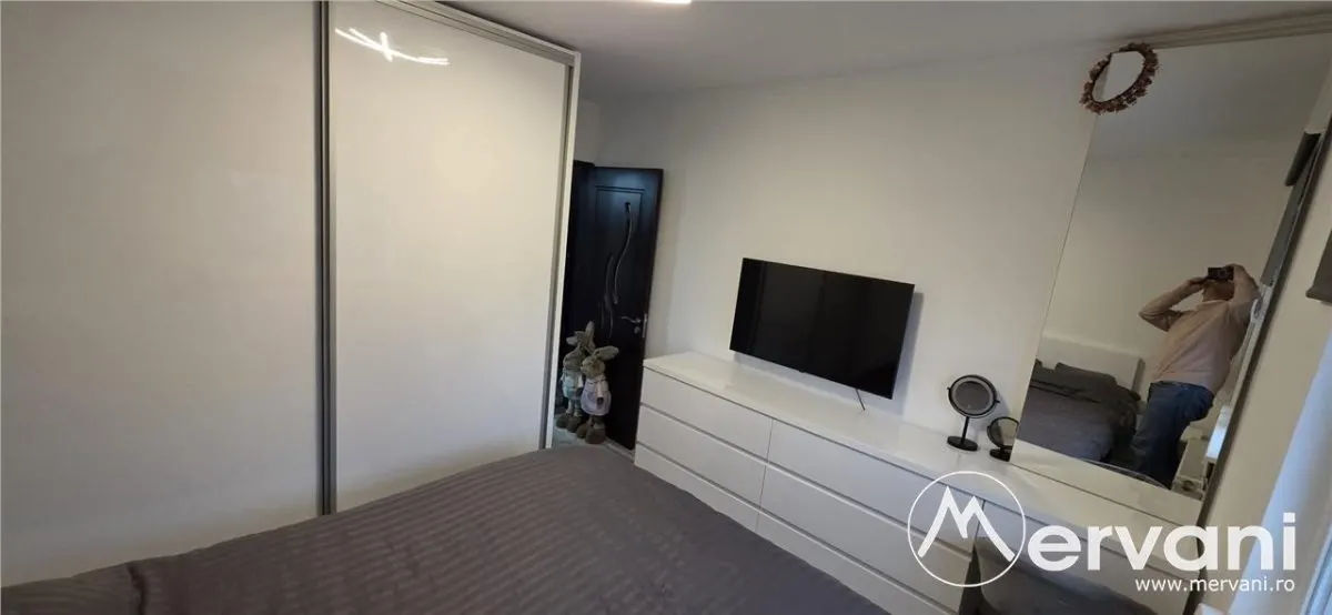 Apartament cu 2 camere de vânzare în Câmpina, zonă Central - foto 11