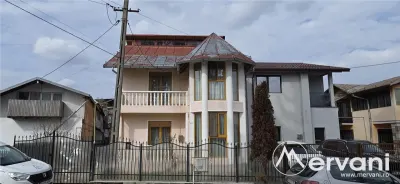 Casa de vanzare cu 3 camere in Poiana Campina - foto 3