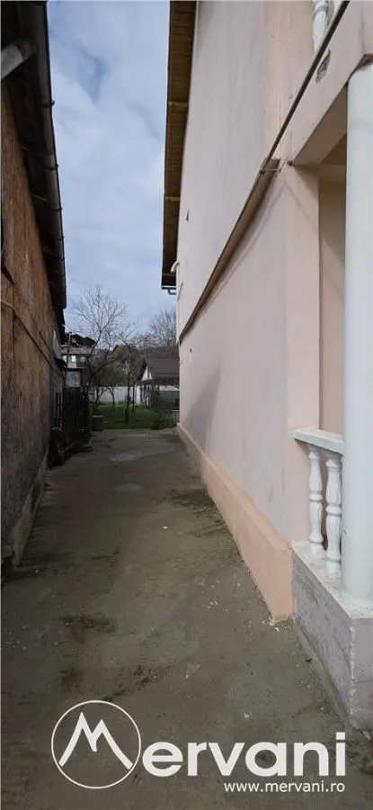 Casa de vanzare cu 3 camere in Poiana Campina - foto 25