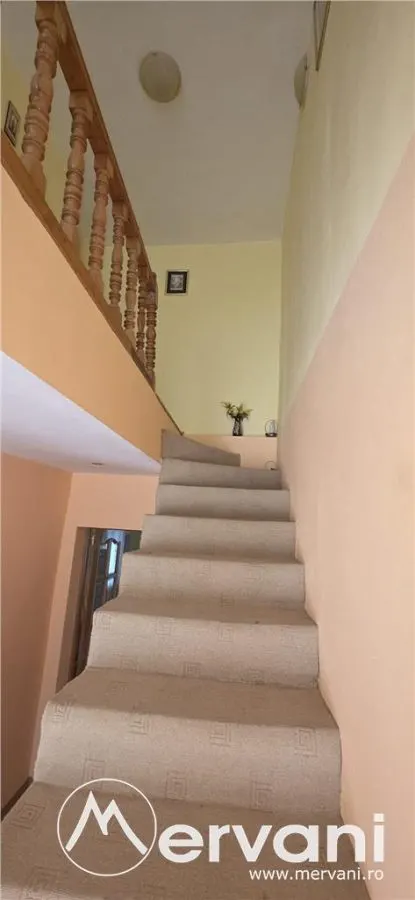 Casa de vanzare cu 3 camere in Poiana Campina - foto 8