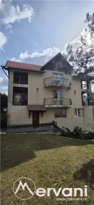 Pensiune de vânzare cu 8 camere in Busteni - Busteni