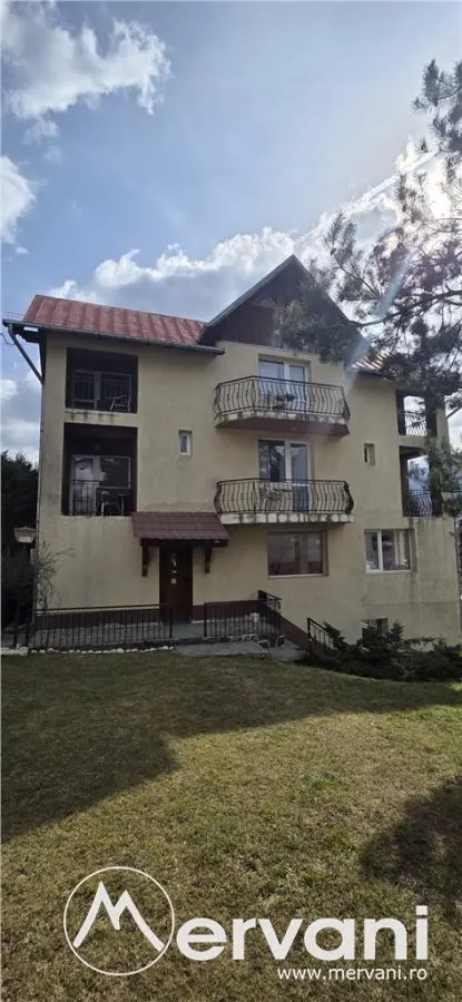 Vila de vânzare cu 8 camere și garaj in Busteni - foto 1