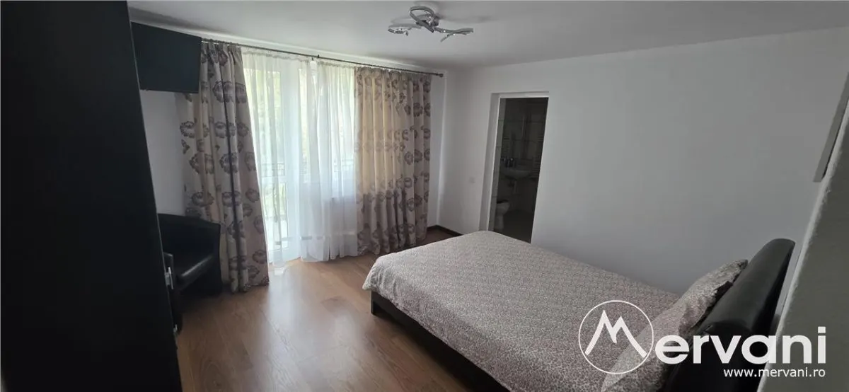 Vila de vânzare cu 8 camere și garaj in Busteni - foto 16