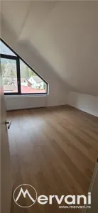 Apartament cu 2 camere de vanzare in Busteni - foto 3