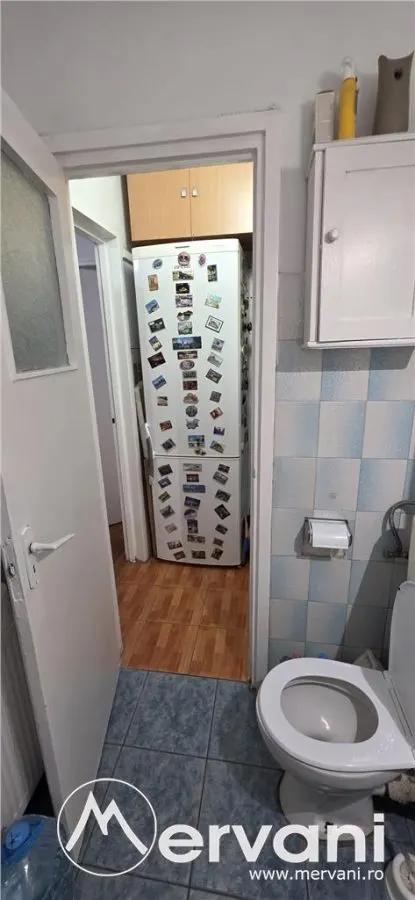 Apartament cu 3 camere de vanzare in Campina - foto 14