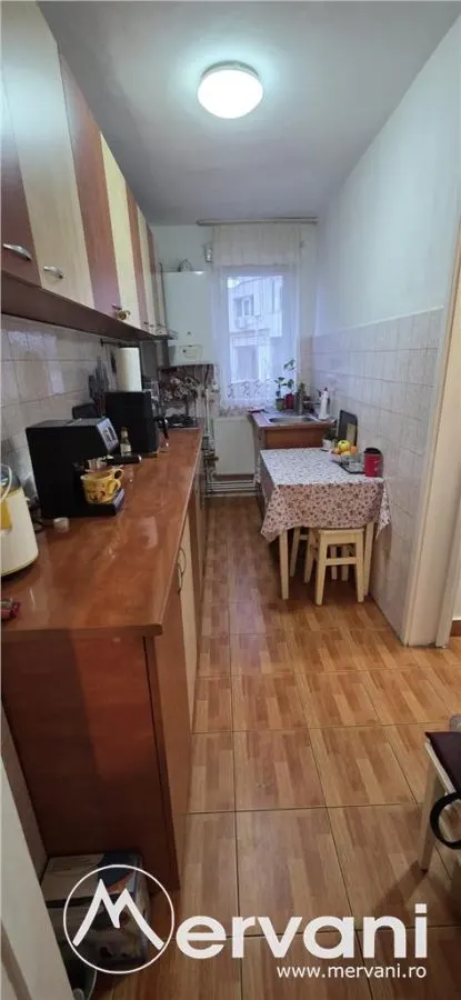 Apartament cu 3 camere de vanzare in Campina - foto 8