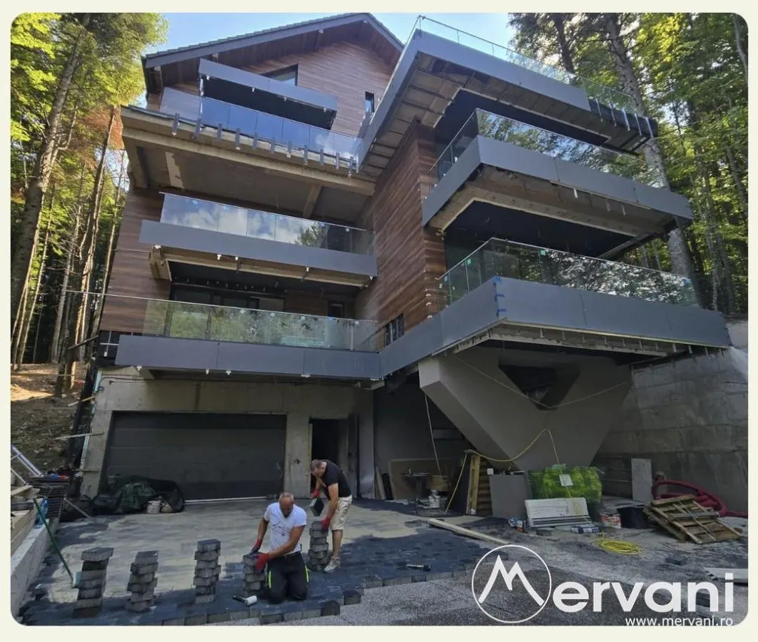 Apartament 2 camere de vânzare la Sinaia - Lux - foto 1