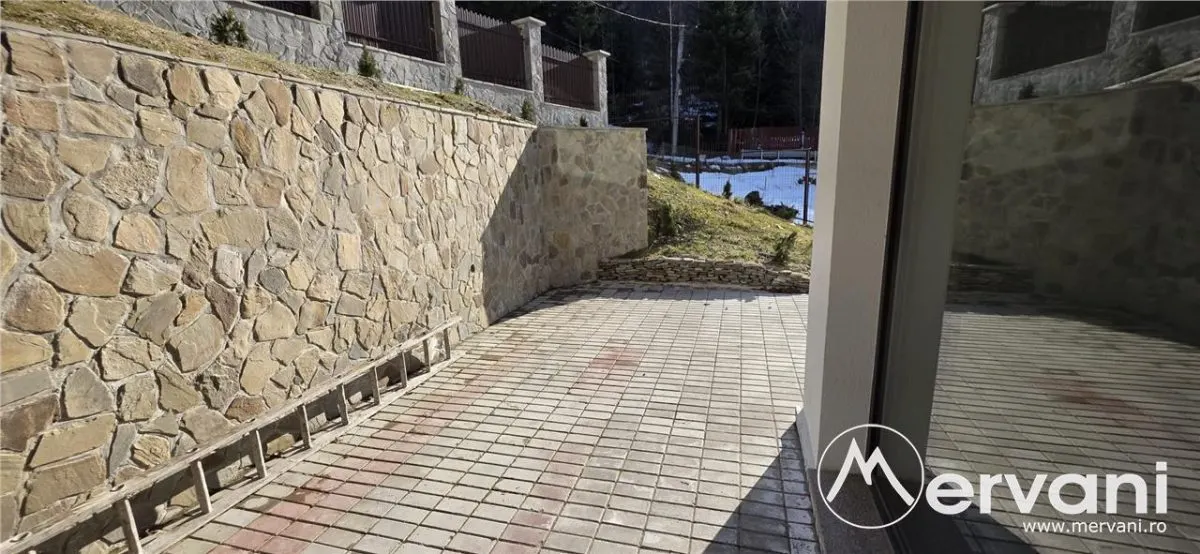 Apartament 3 camere de vânzare la Sinaia - foto 13