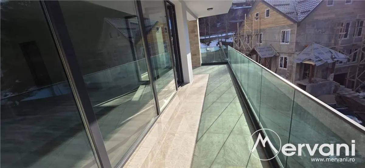 Apartament 3 camere de vânzare la Sinaia - foto 16