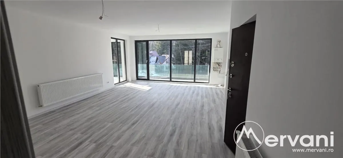Apartament 3 camere de vânzare la Sinaia - foto 4