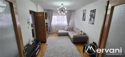 Apartamnet cu 2 cmere de vanzare in Campina - foto 2