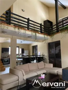 Vila de vanzare in Busteni - Zona semicentrala - foto 2